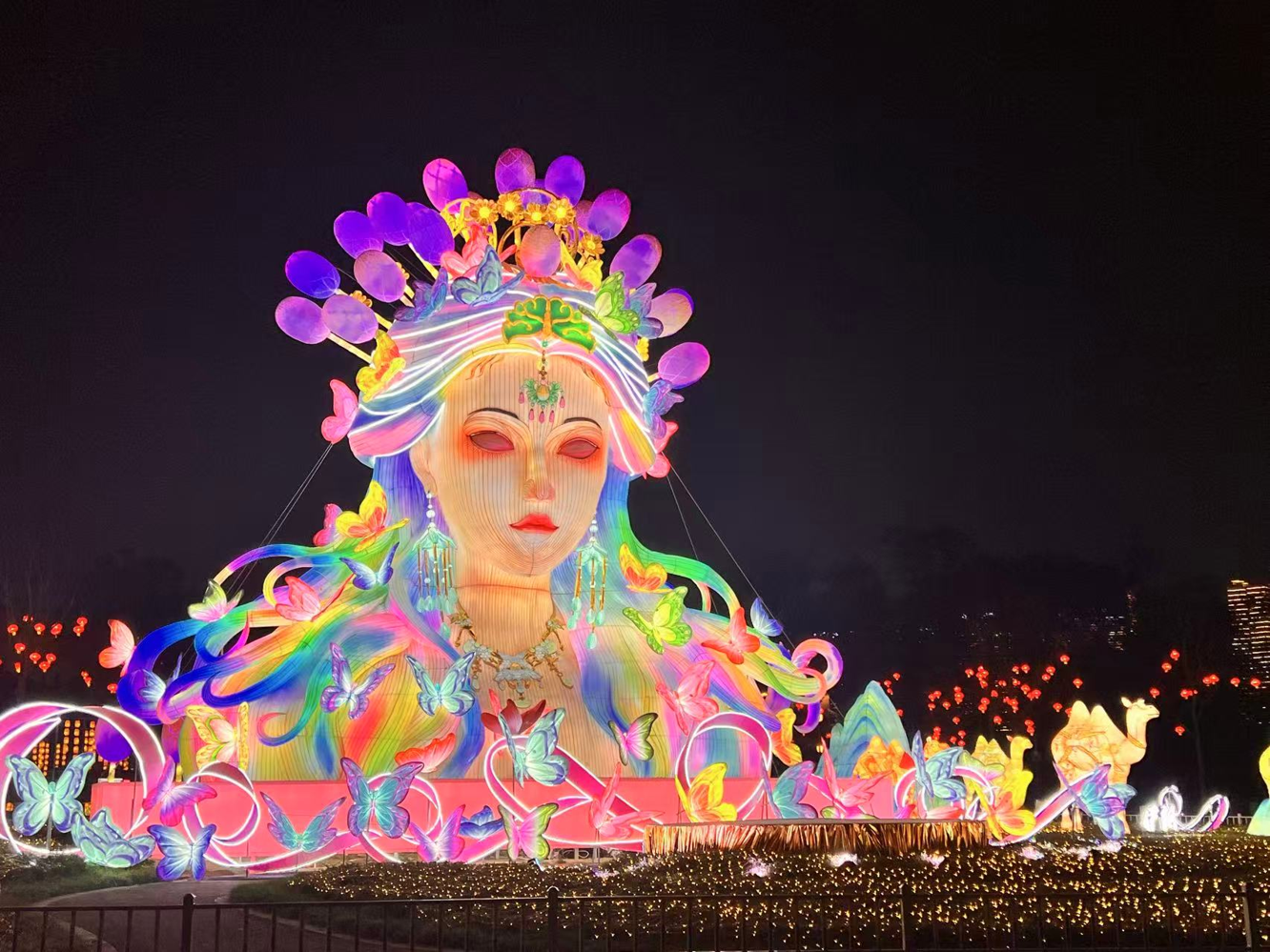 南充嘉陵文旅灯会:一场“好看又好付钱”的夜间经济升级